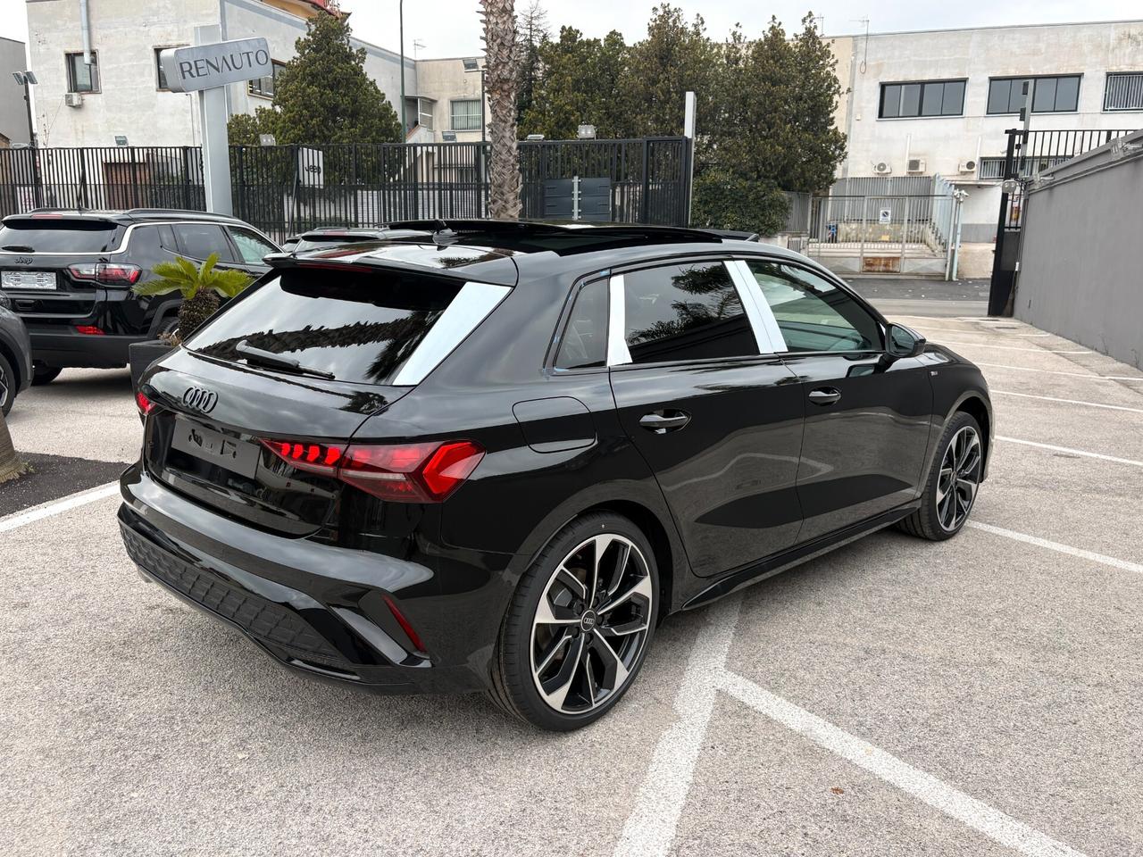 NEW Audi A3 SPORTBACK IDENTITY BLACK TDI 110 kW S tronic line edition TETTO APRIBILE