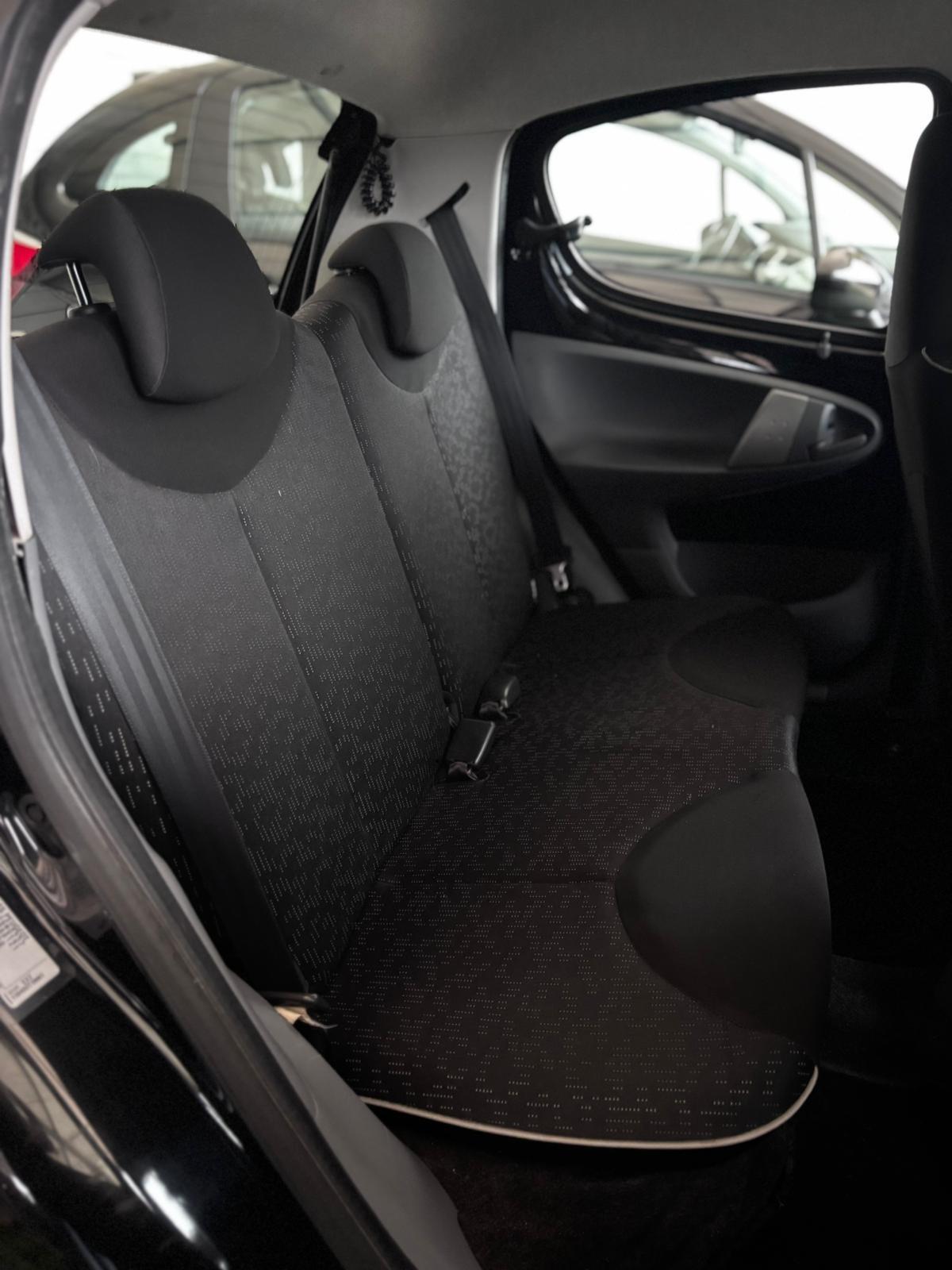 Peugeot 107 1.0 68CV 5p. Sweet Years