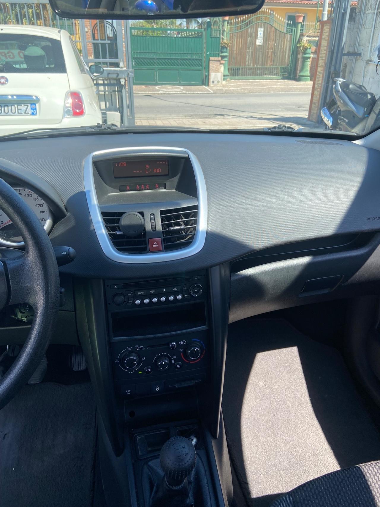 Peugeot 207 1.4 8V 75CV 3p. X Line ECO GPL