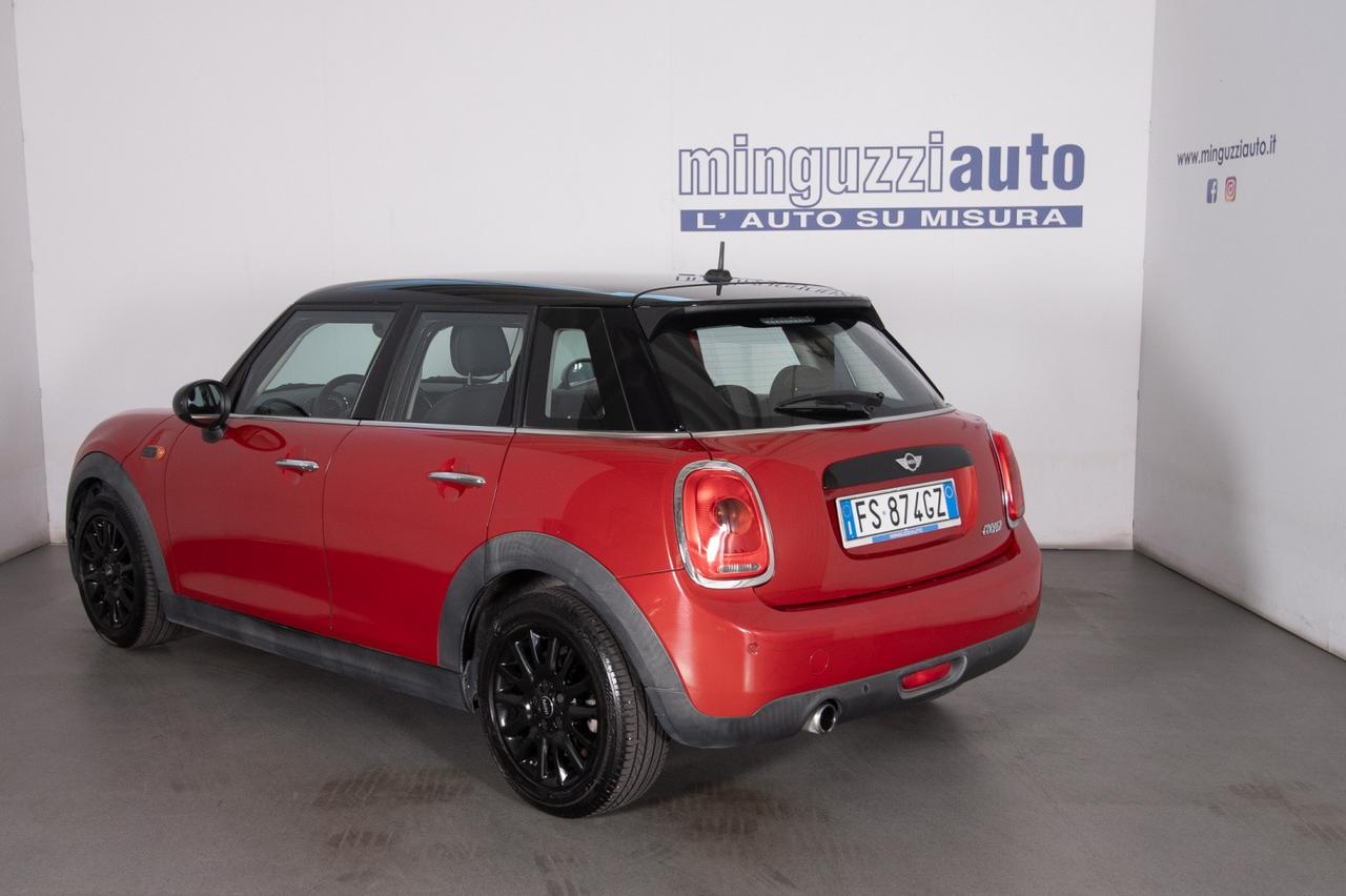 Mini Cooper 5 Porte 1.5 Auto 136cv