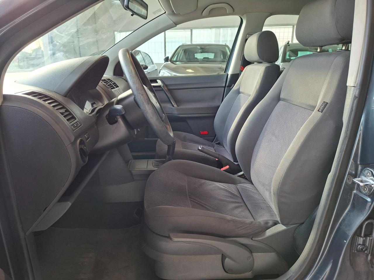 Volkswagen Polo 1.2 5p. Trendline