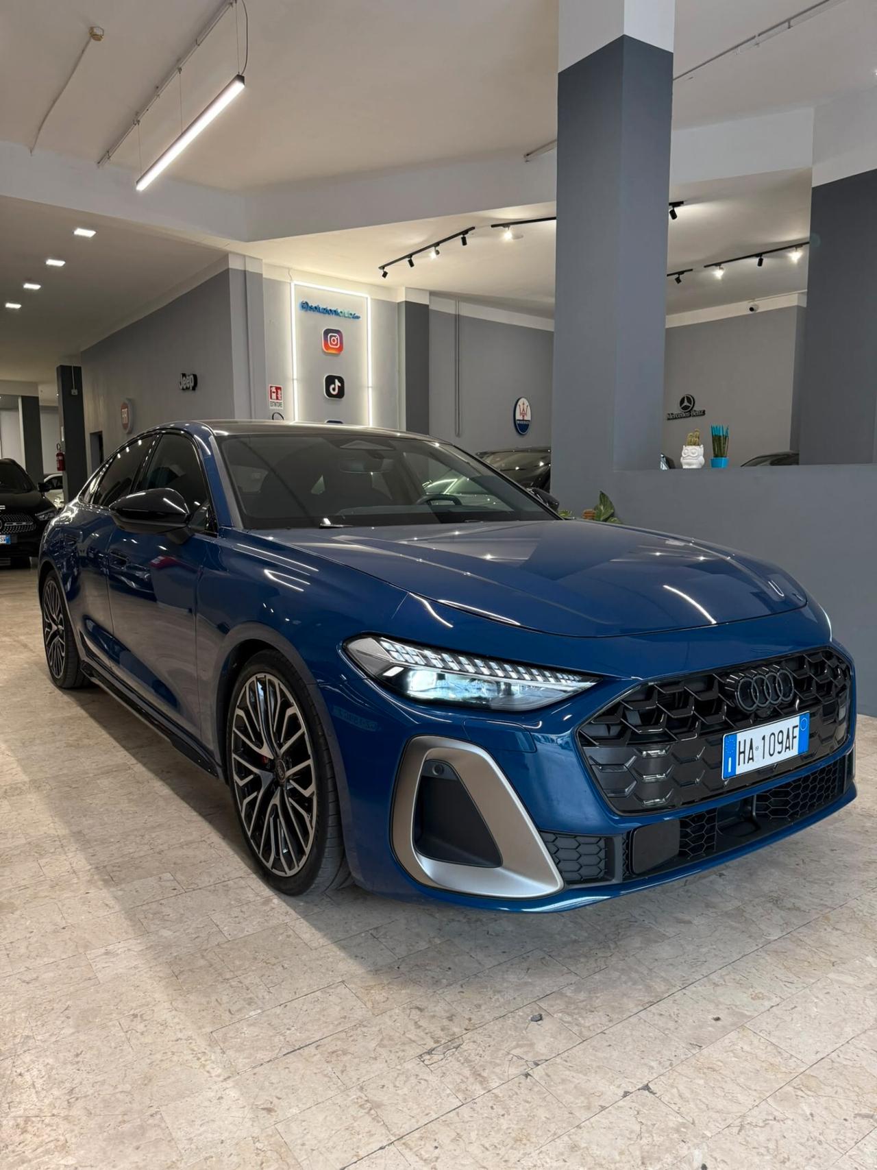 Audi A5 e-hybrid 220 kW S tronic quattro Line Edition