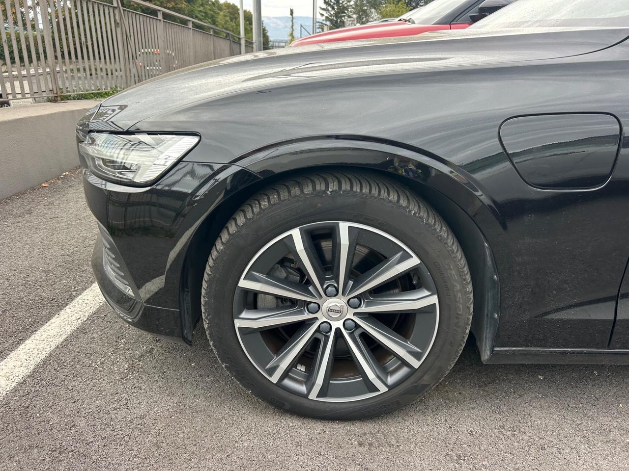 Volvo V60 T6 Recharge AWD Plug-in Hybrid Inscription