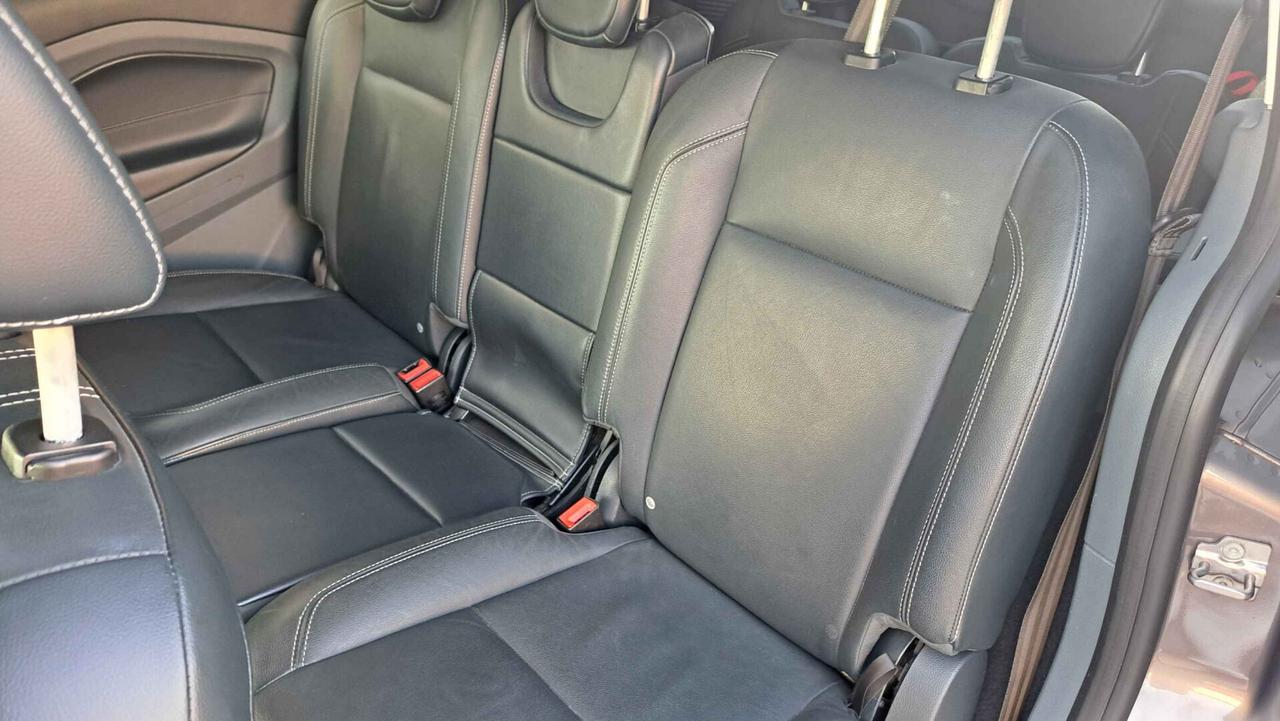 Ford C-Max 2.0 TDCi 163CV Powershift Titanium 7 Posti