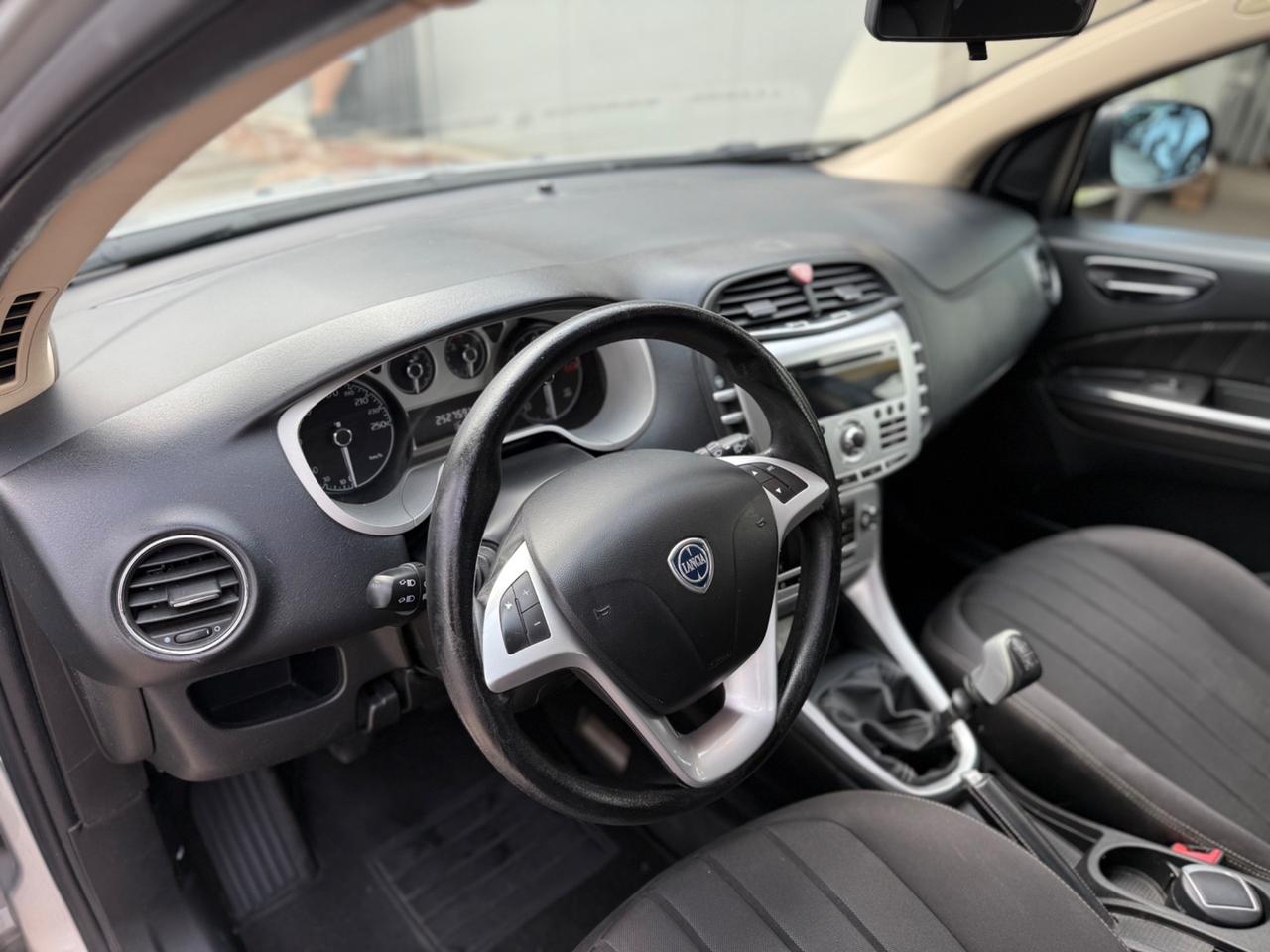 Lancia Delta 1.6 MJT DPF Argento KM CERTIF