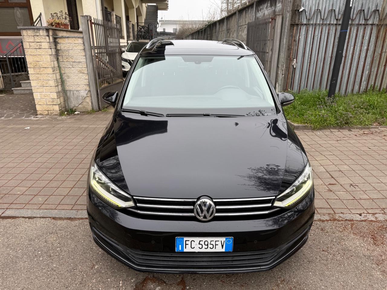 Volkswagen Touran 2.0 TDI 150 CV SCR DSG Executive BlueMotion Tech.