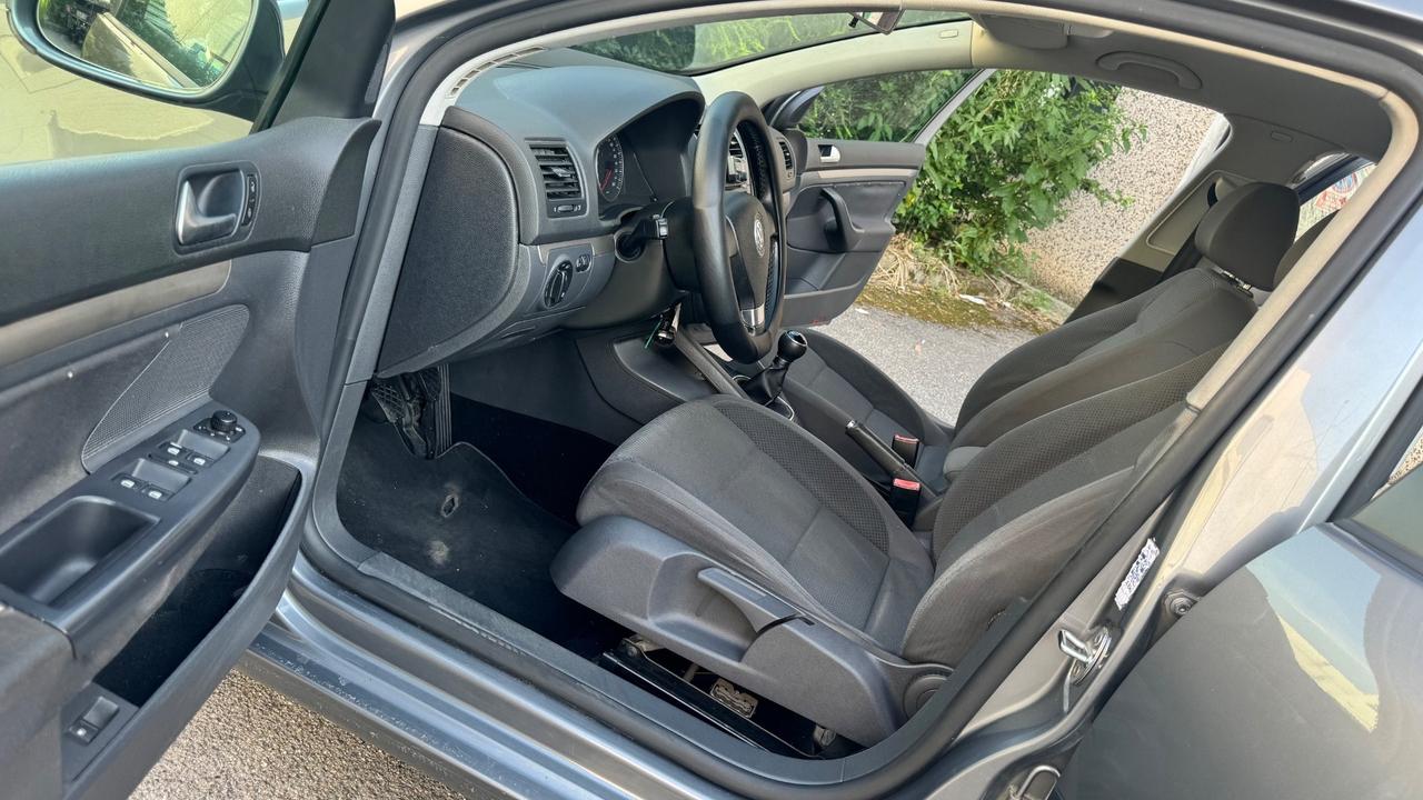 Volkswagen Golf 1.9 TDI DPF 4mot. 5p. Comforline