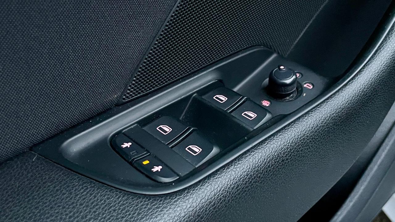 AUDI A3 SPB 1.6 ULTRA ATTRACTION TDI 110CV - FULL LED, NEOPATENTATI