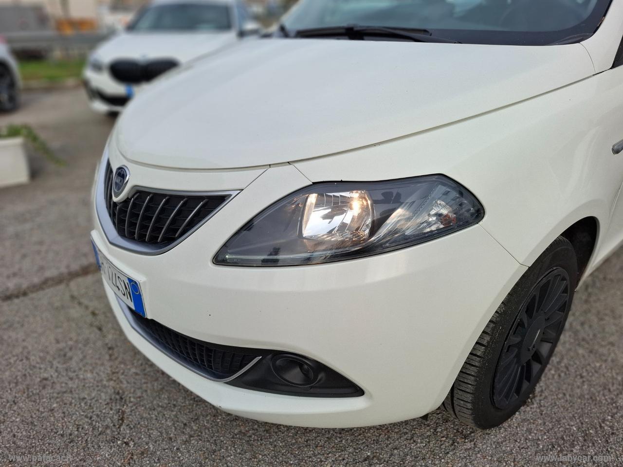 LANCIA Ypsilon 1.0 FireFly 5p.S&S Hybrid Silver