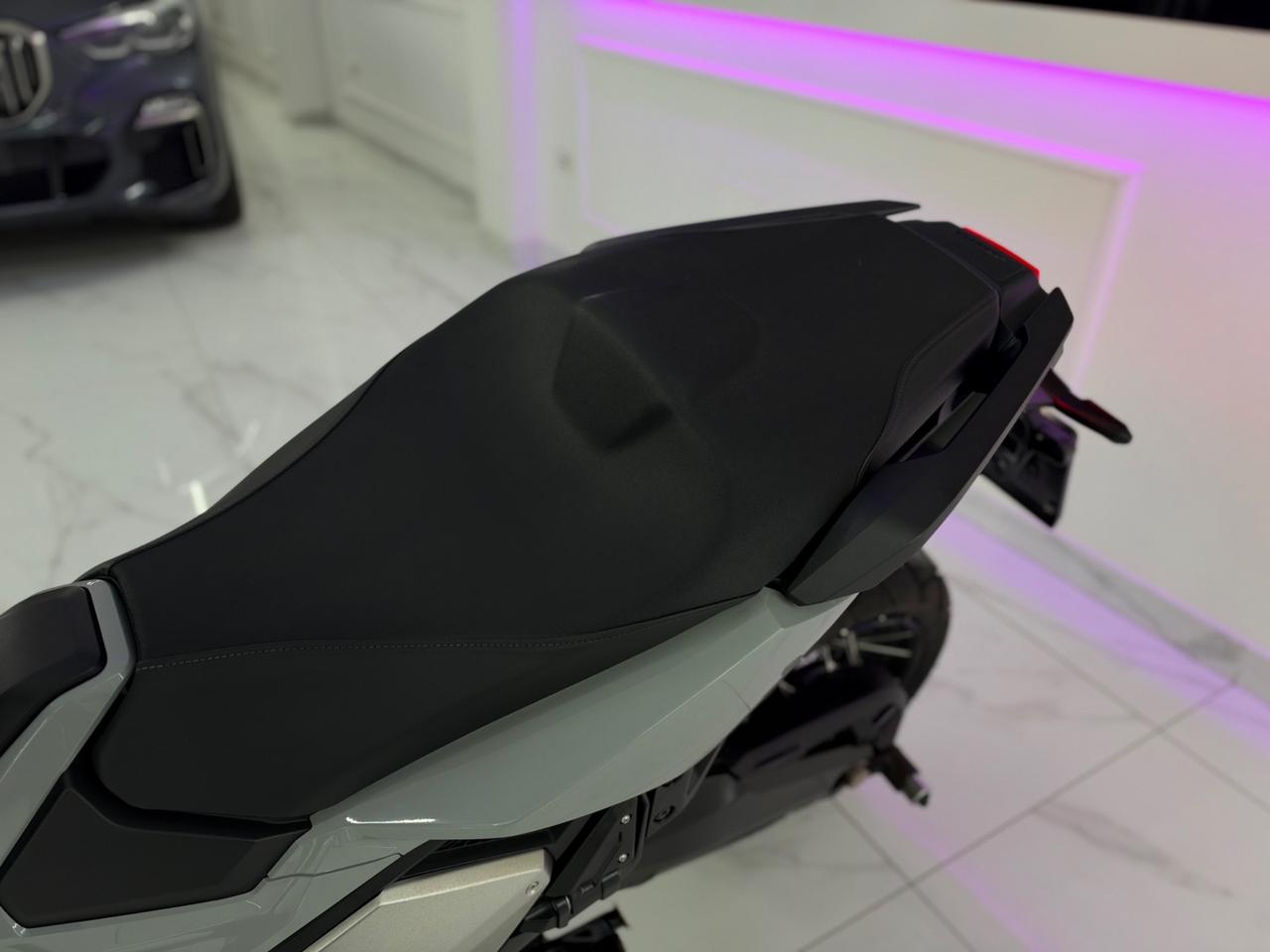 Honda X-ADV 750 DCT Special Color