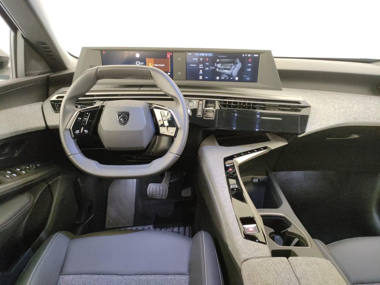 PEUGEOT 5008 1.2 hybrid Allure 145cv 7p.ti e-dcs6