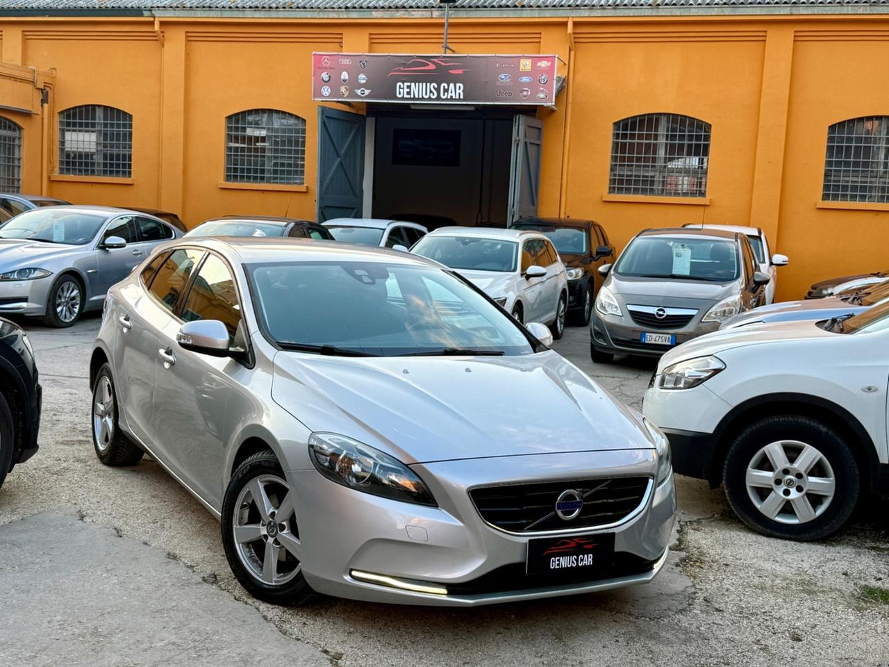 Volvo V40 D2 1.6 Summum