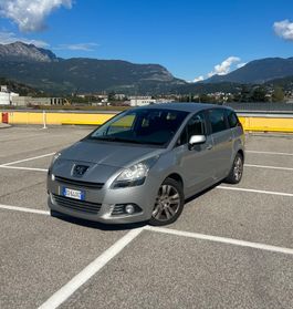 Peugeot 5008 1.6 HDi Business Neopatentati 7 Posti