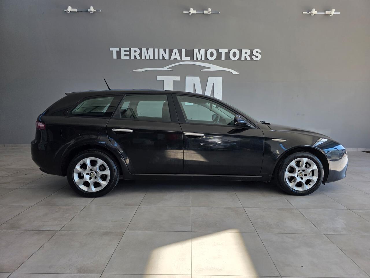 Alfa Romeo 159 1.9 JTDm 16V Sportwagon Distinctive