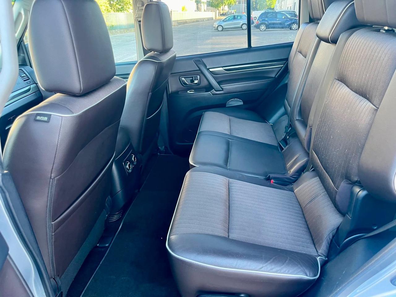 Mitsubishi Pajero 3.2 DI-D aut. Instyle 119.000km 2010 perfetta