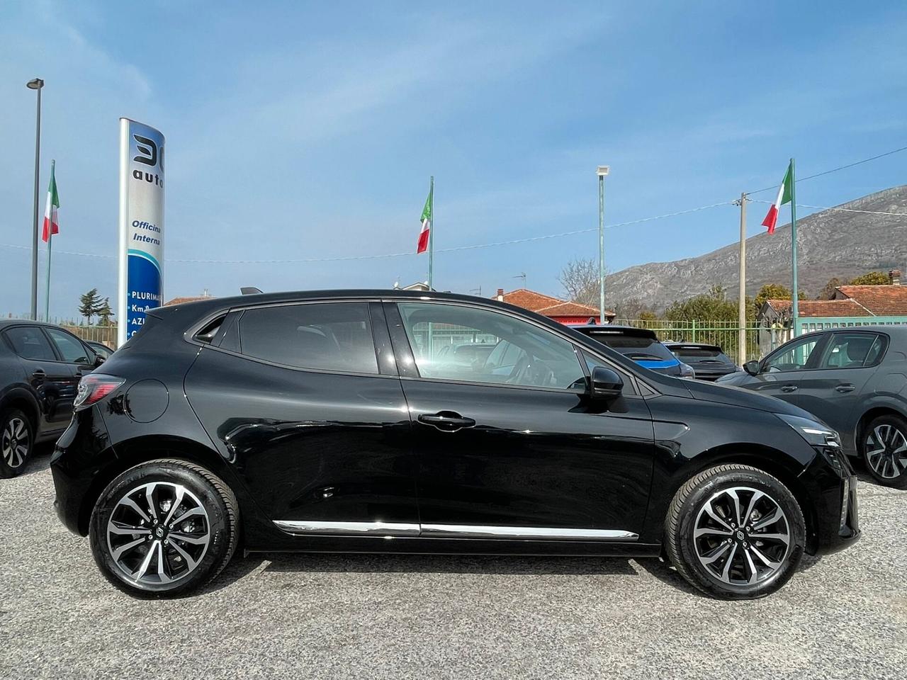 Renault Clio TCe 90 CV 5 porte Techno NAVI ''AZIENDALE''