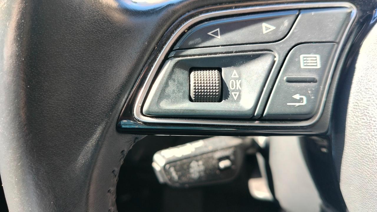 Audi Q2 30 TDI S tronic Business Design