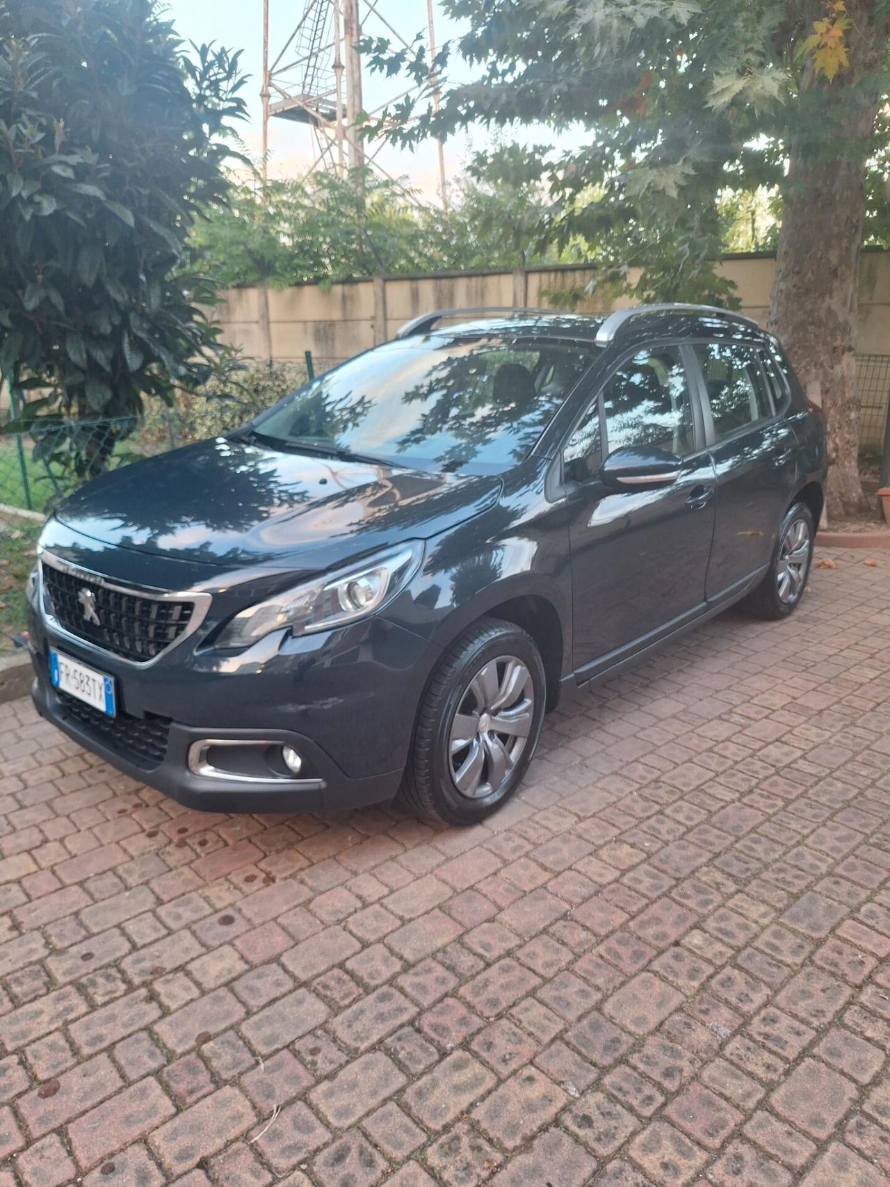 Peugeot 2008 PureTech 82 Allure Benz/Gpl