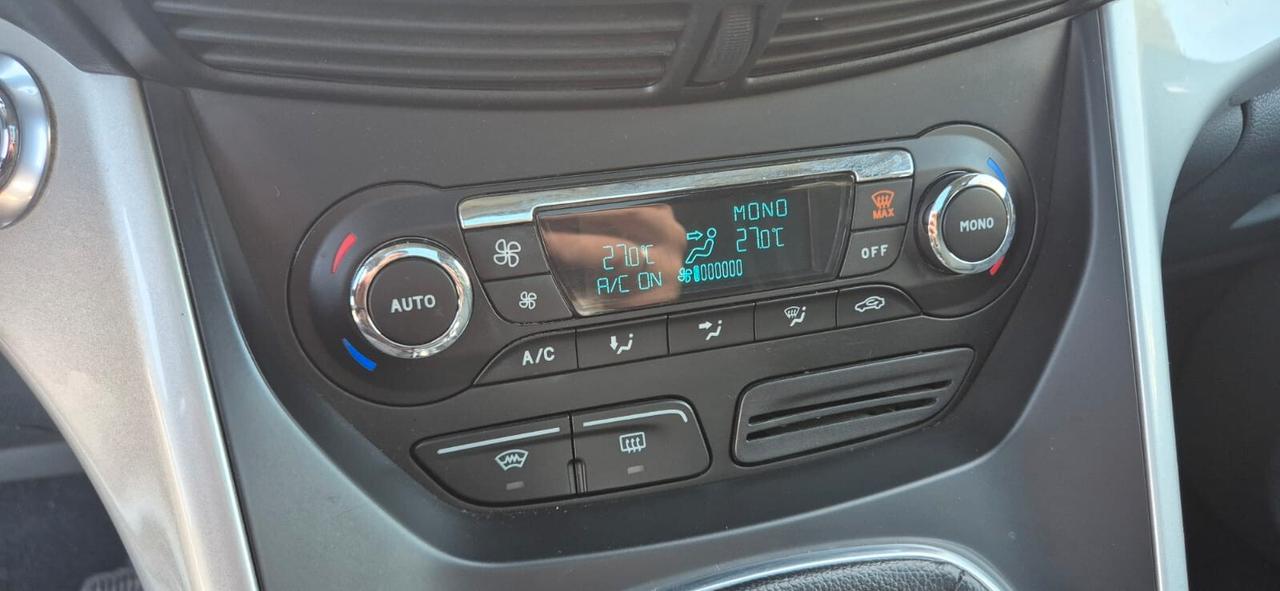 Ford C-Max 2.0 TDCi 163CV Titanium