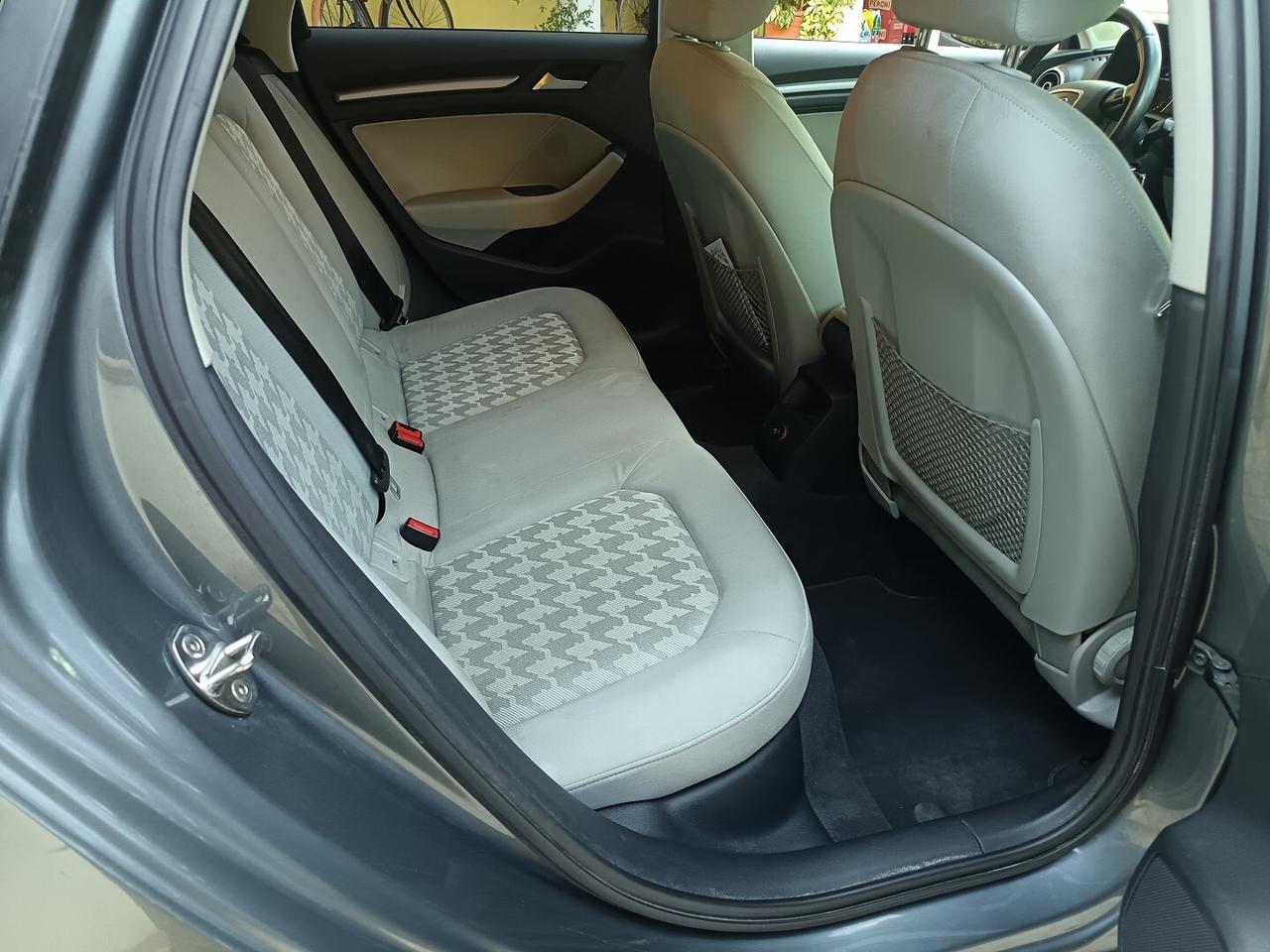 AUDI A3 SPB 1.6 120 CV TDI