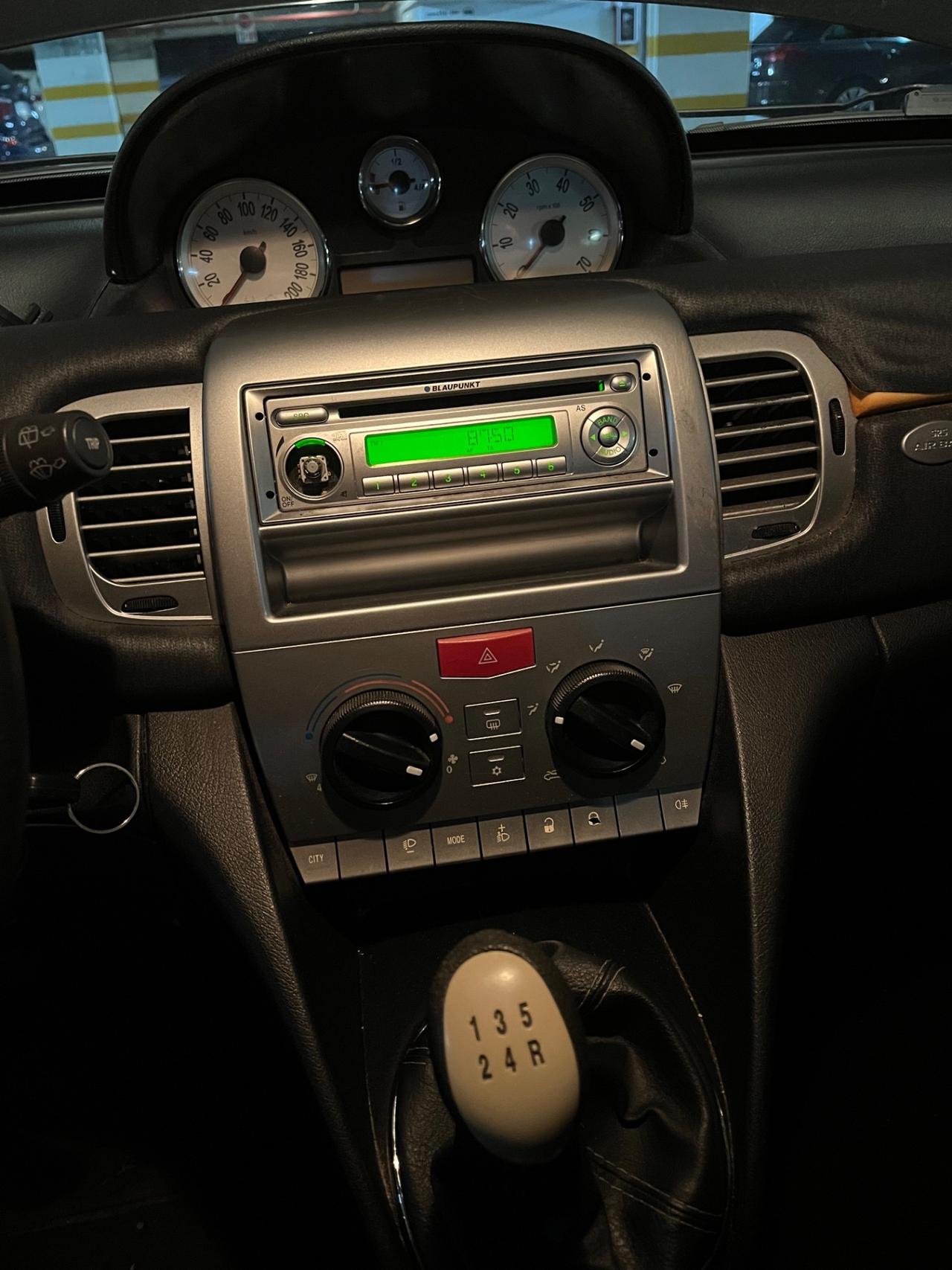 Lancia Ypsilon 1.2 Platino