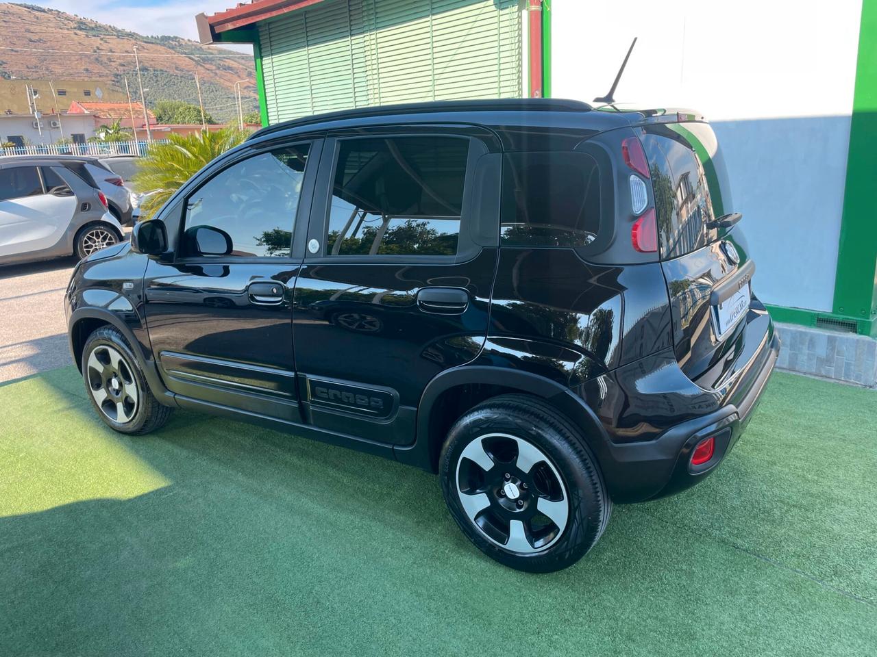 Fiat Panda 1.0 FireFly S&S Hybrid City Cross