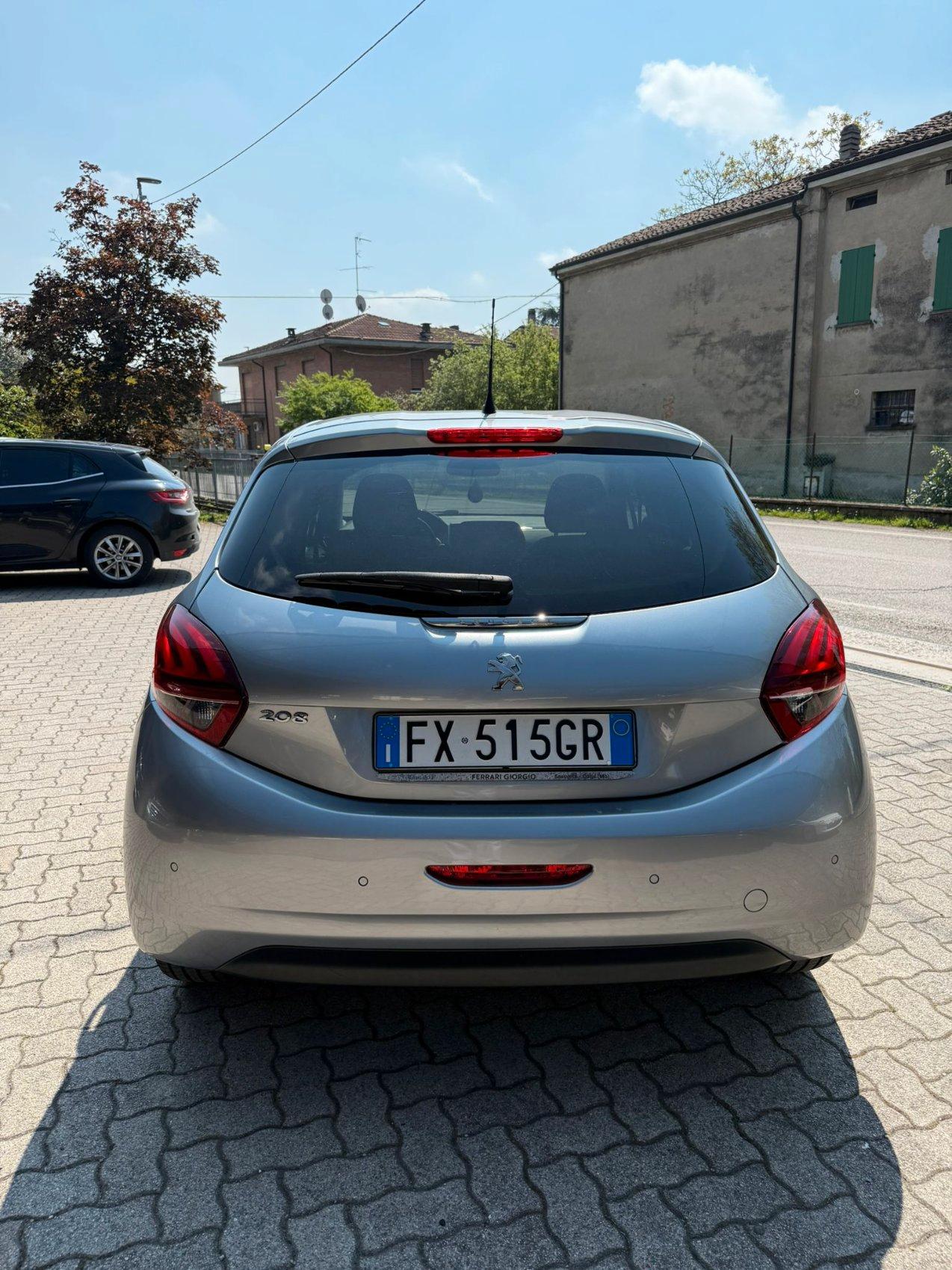 Peugeot 208 5 Porte 208 5p 1.5 bluehdi GT Line s&s 100cv OK NEOPATENTATO