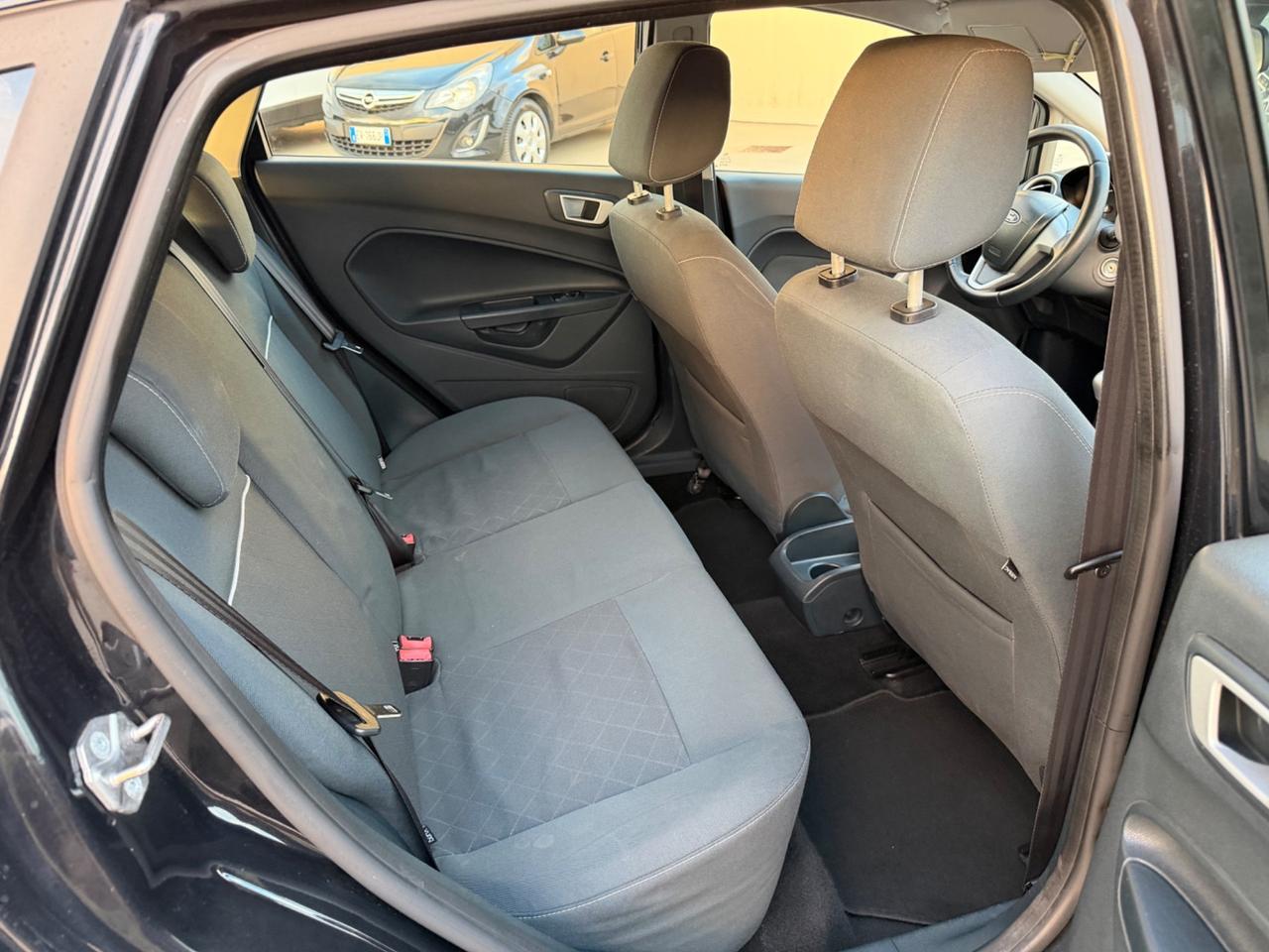 Ford Fiesta Ikon 1.4 TDCi 70CV “76 MILA KM” 2012