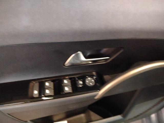 LANCIA Ypsilon Hybrid e-DCT LX MY25