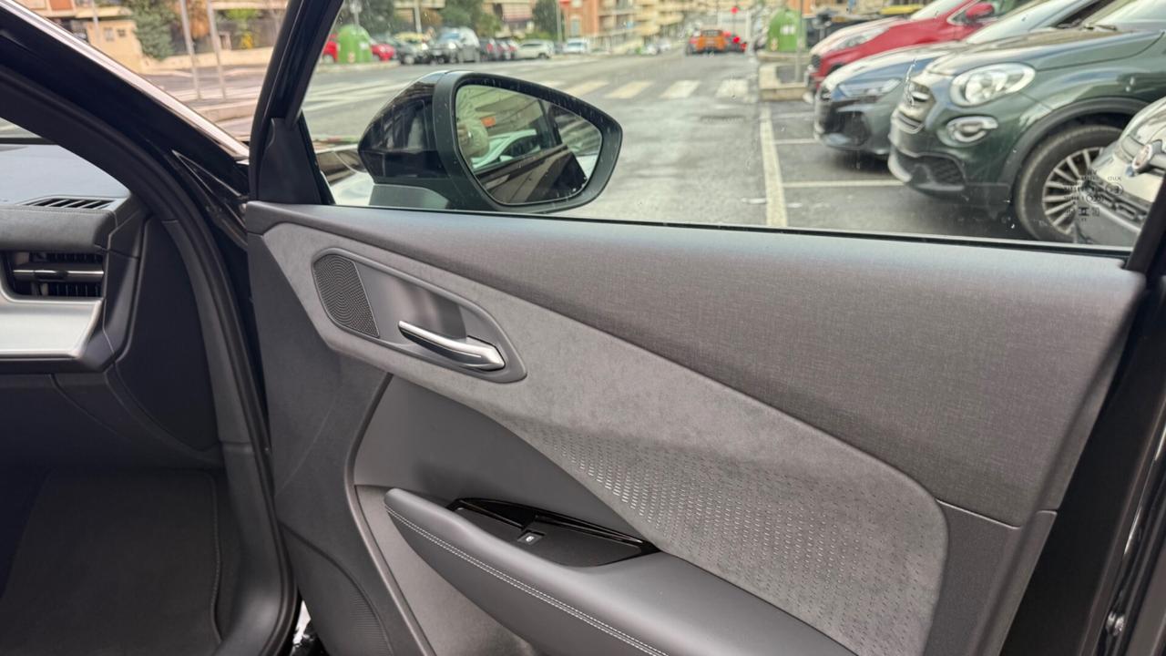 Audi Q3 SPB TDI 110 kW S tronic S Line edition MATRIX PELLE TETTO KAMERA 360 PACCHETTO AMBIENTE PDC