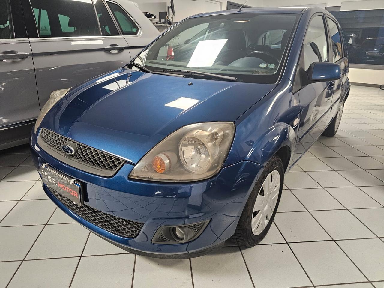 Ford Fiesta 1.2 16V 5p. Ghia