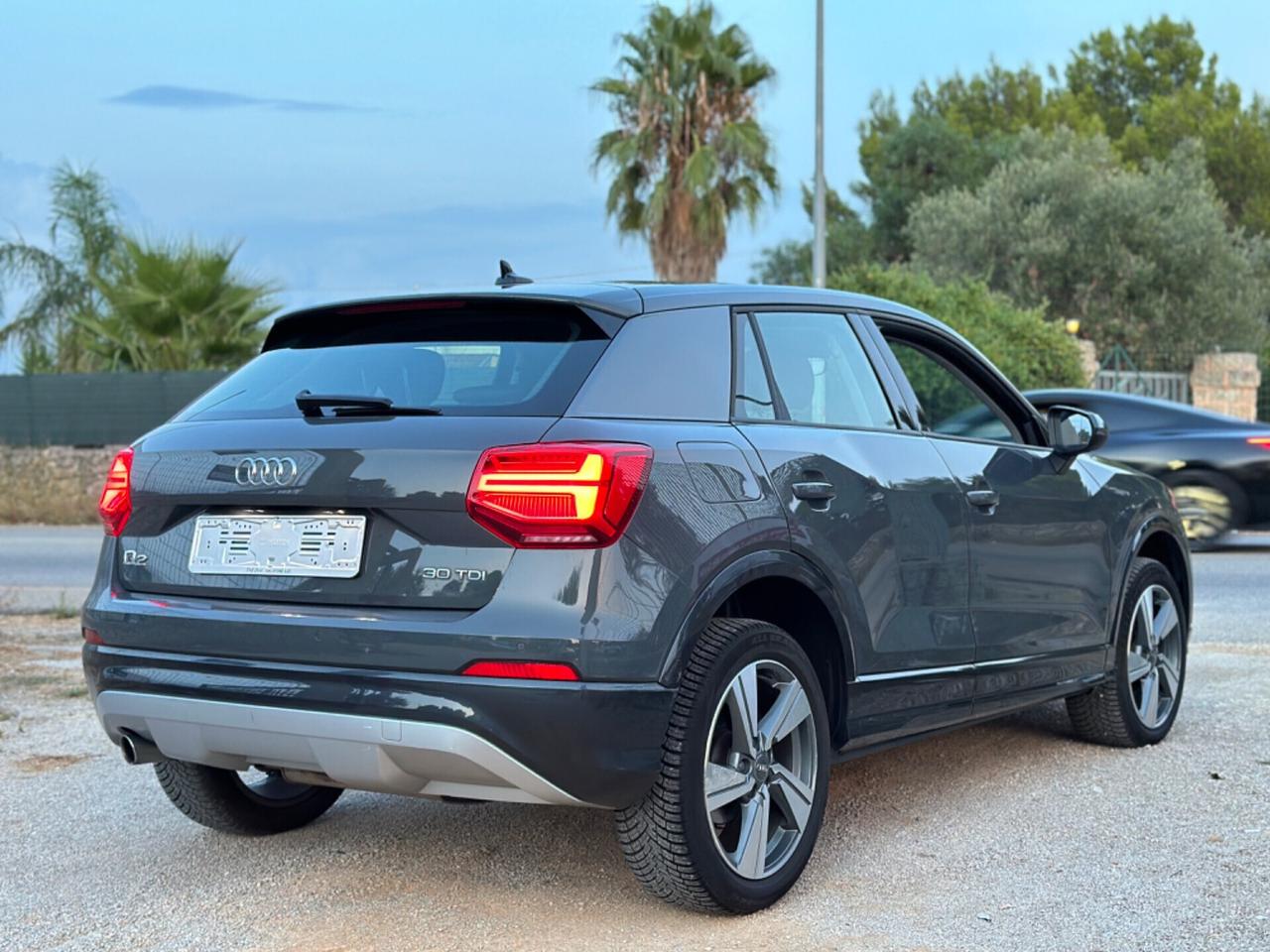 Audi Q2 S tronic Sport-2019 VIRTUAL/18/AMBIENT LIGHT