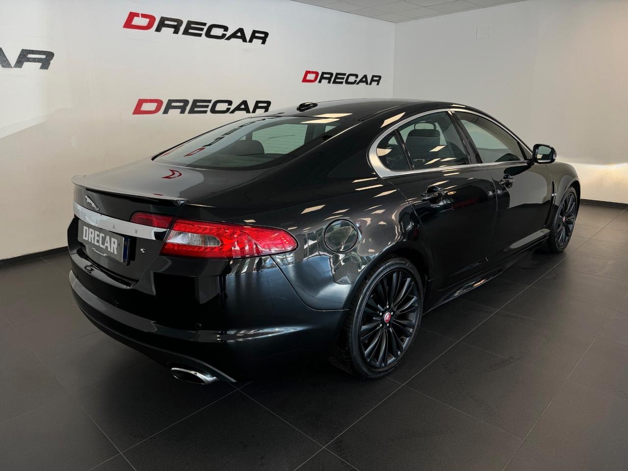 Jaguar XF 3.0 DS V6 Stealth Edition BLACK PACK