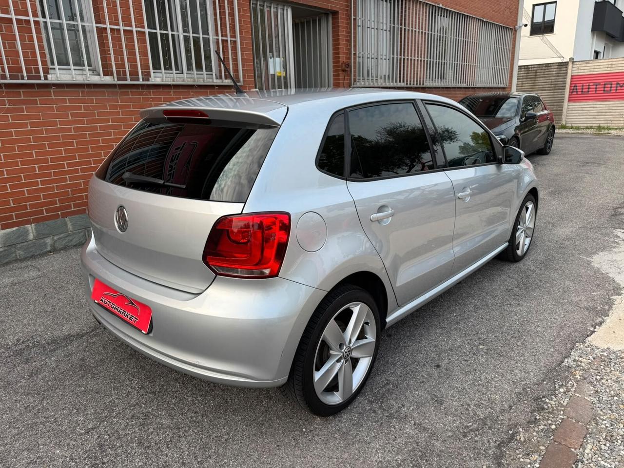 Volkswagen Polo 1.4 5 porte Highline 86CV