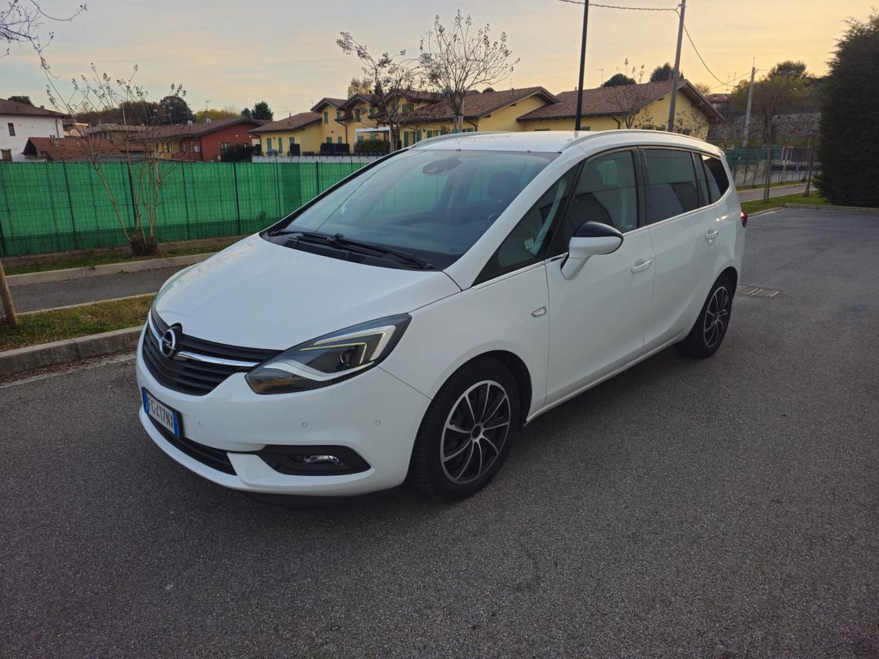 Opel Zafira innovation 12/2016 EURO6