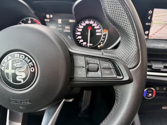 ALFA ROMEO Stelvio 190CV Q4+PACKBLACK+RCAM+2PDC