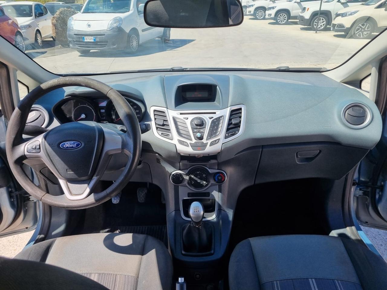 Ford Fiesta 1.4 5 porte Bz.- GPL Titanium