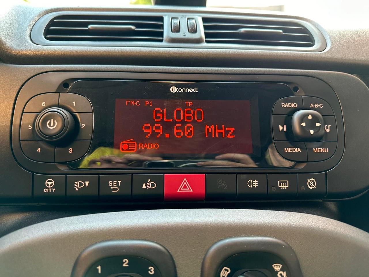 Fiat Panda 1.0 FireFly S&S Hybrid City Life 5posti USB C.VOLANTE