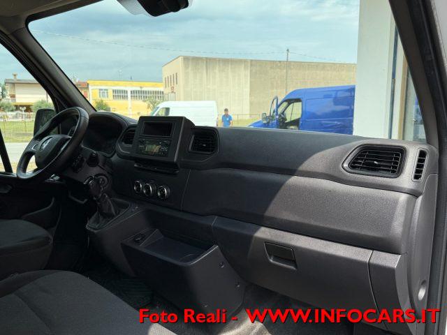 RENAULT Master T35 2.3 dCi 135 CV PASSO LUNGO