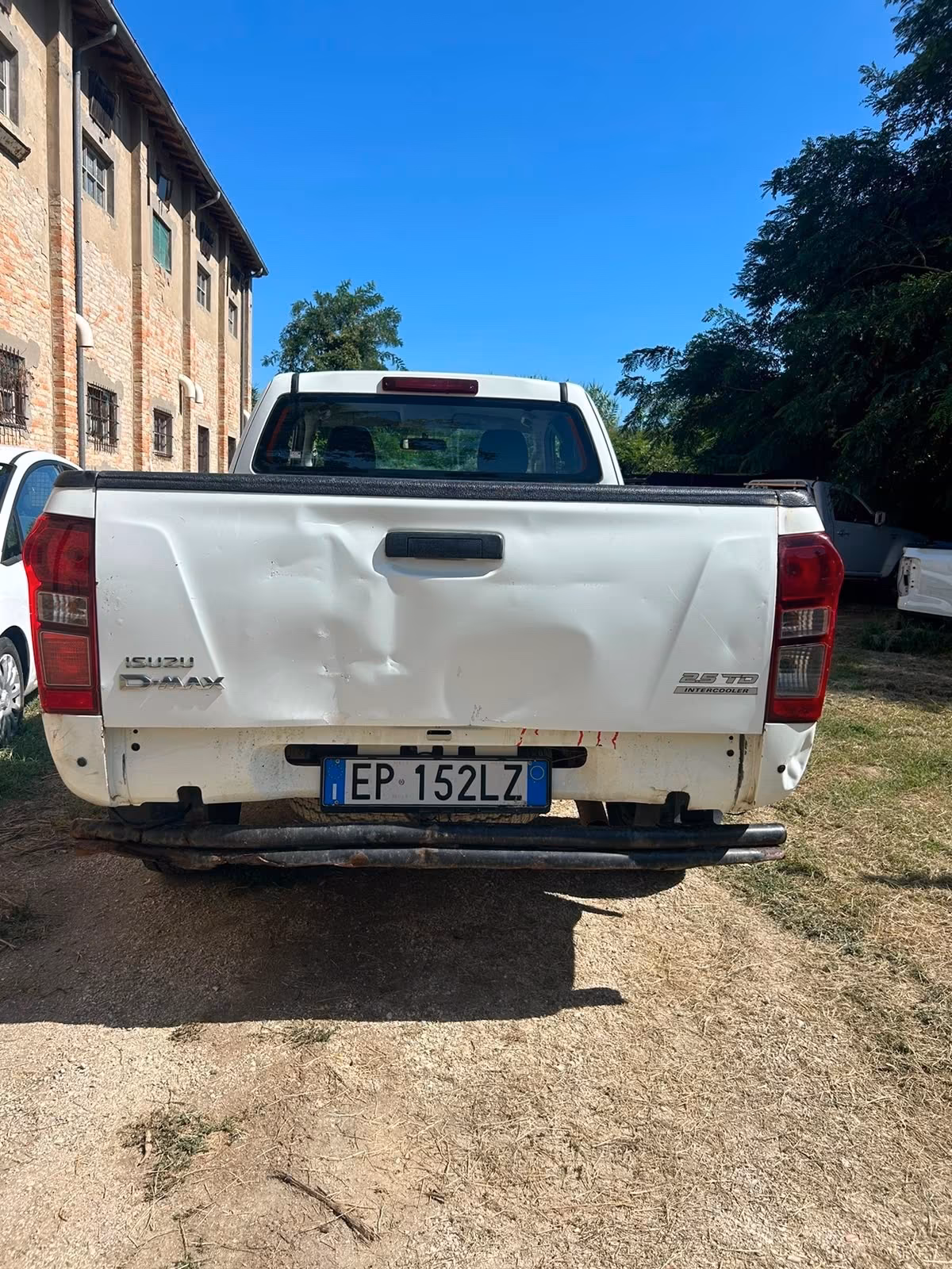 Isuzu D-Max 2.5 TD space cab 4WD 2+2 posti
