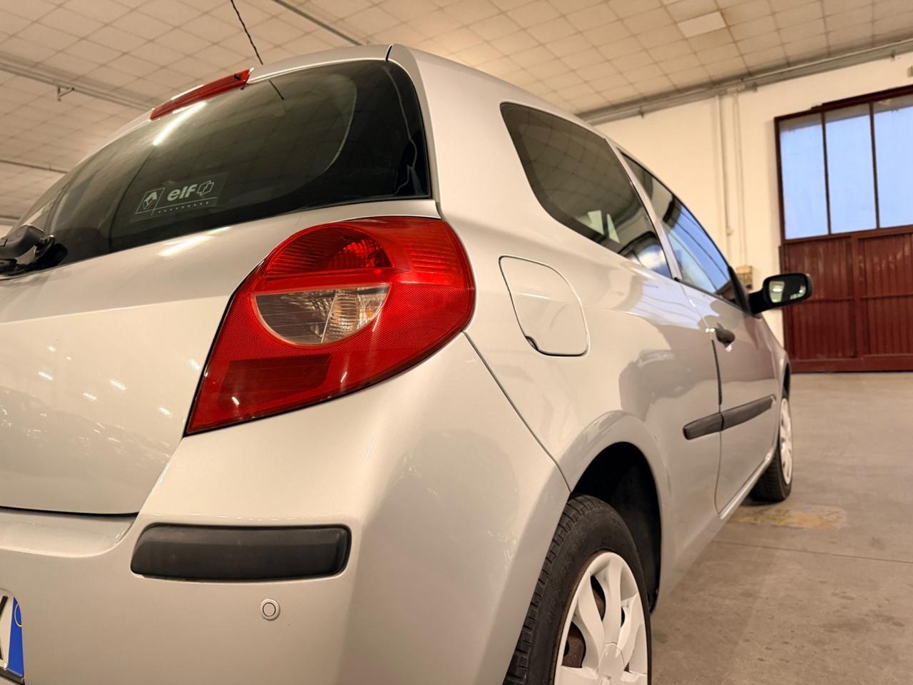 Renault Clio 1.2 16V 3 porte Luxe