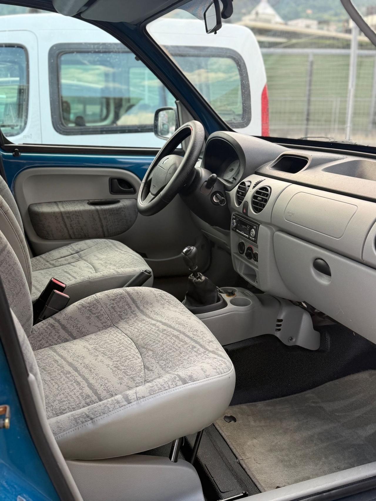 Renault Kangoo 1.2 16V 4p. Authentique