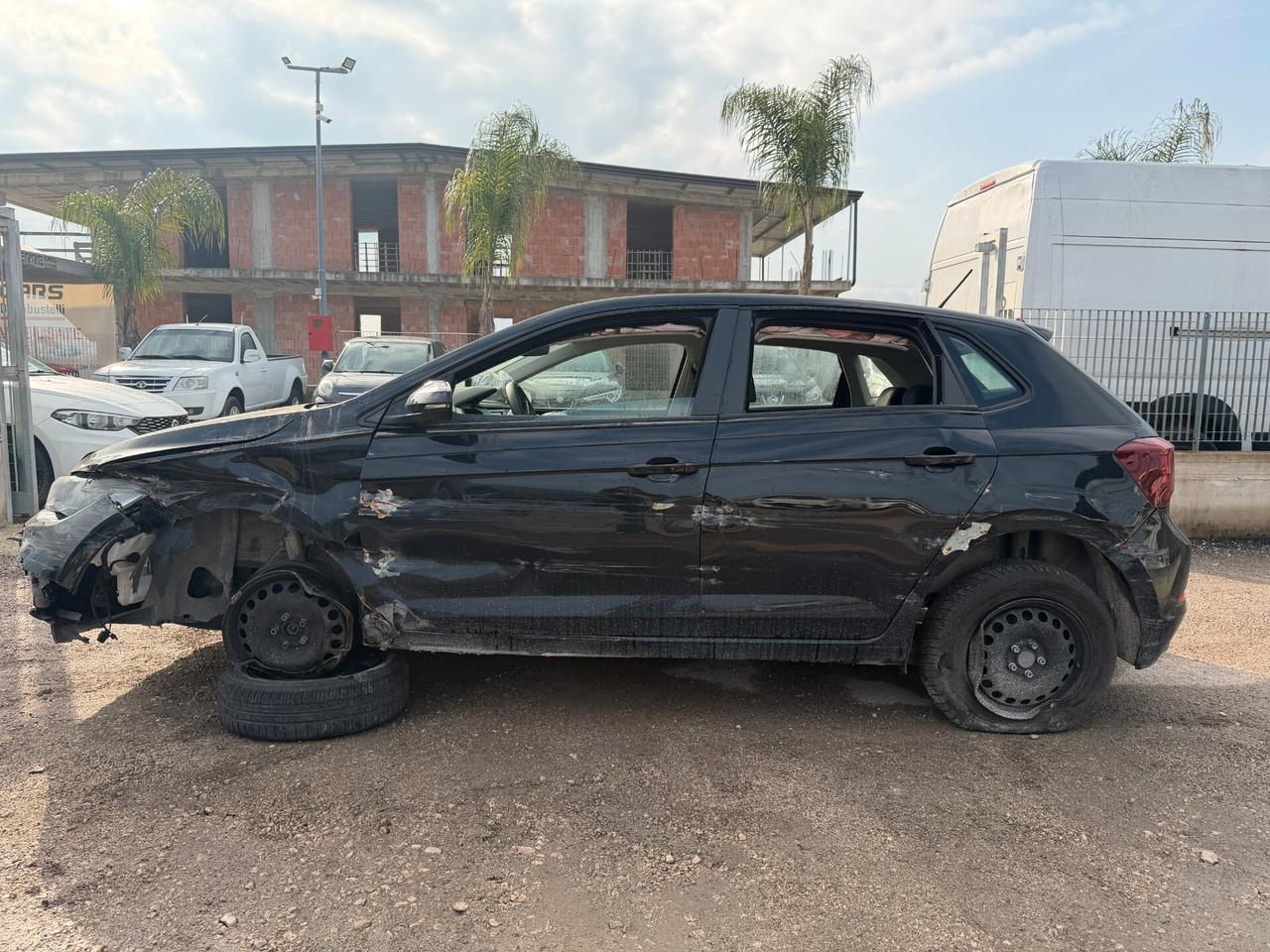 VOLKSWAGEN POLO 2022 1.0 BENZINA 80 CV *SINISTRATA