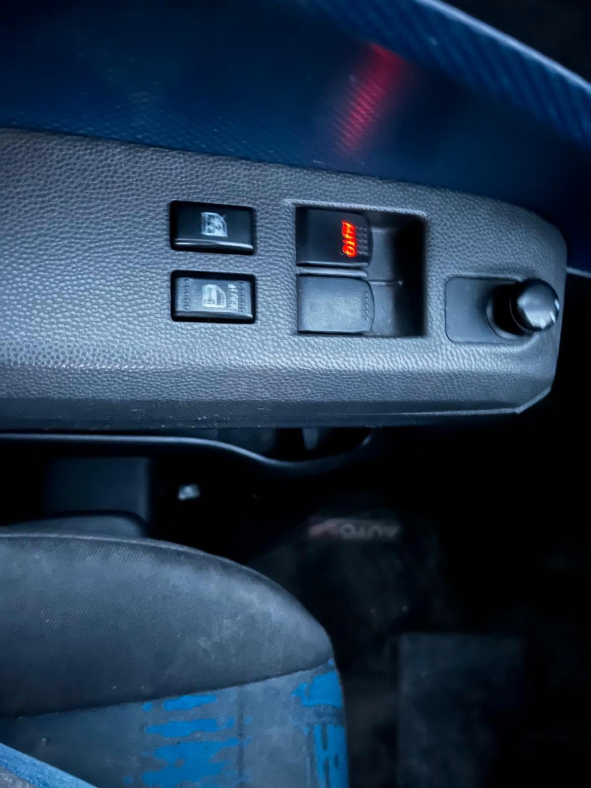 Opel Agila 1.0 12V 68CV Start&Stop Enjoy - 2012