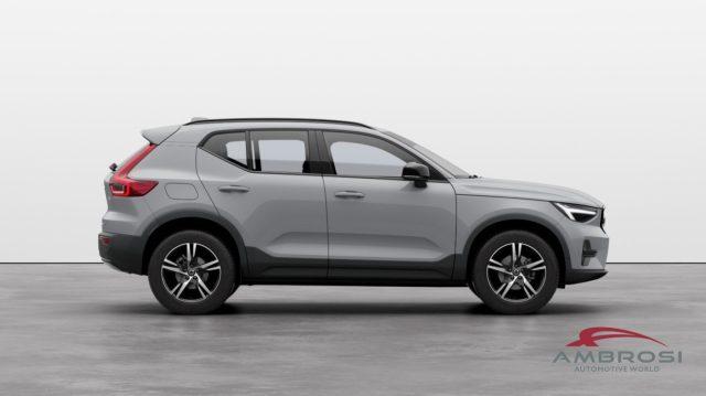 VOLVO XC40 B3 Mild hybrid Benzina Plus Dark