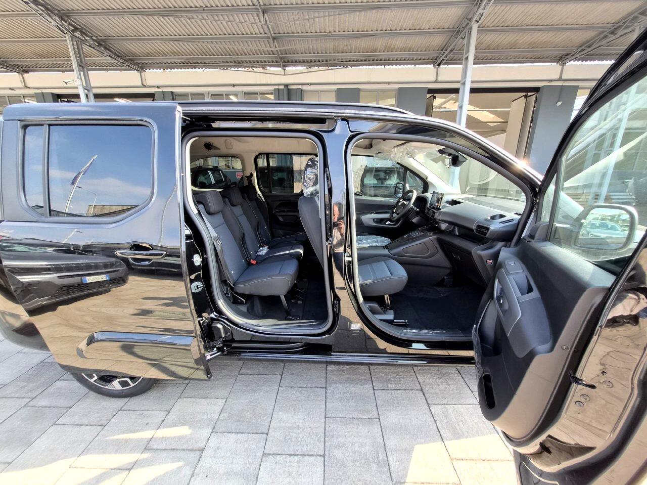 Fiat Doblo QUBO - Doblò 7 POSTI 1.5 d '' La Prima'' KM ZERO