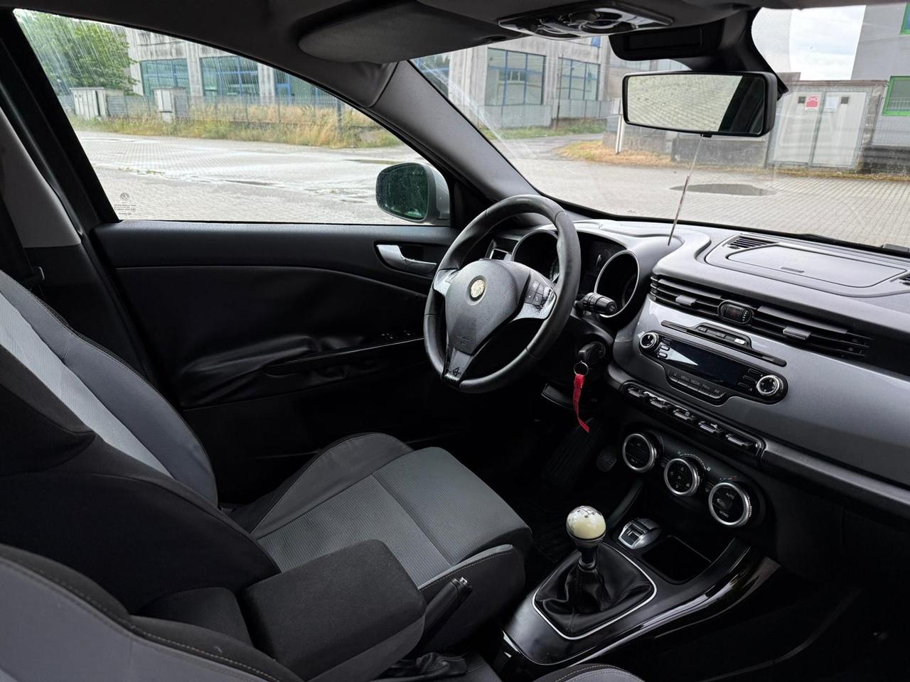 Alfa Romeo Giulietta 1.6 JTDm-2 105 CV Distinctive