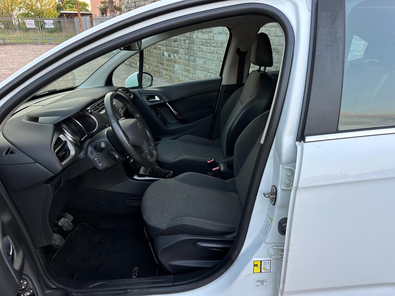 Citroen C3 PureTech 82 Exclusive NEOPATENTATI