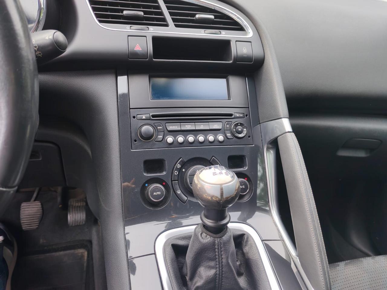 Peugeot 3008 1.6 HDi 112CV Premium
