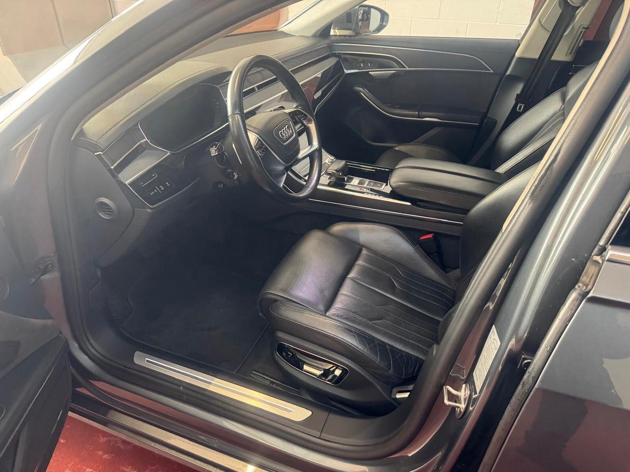 Audi A8 Long 3.0 TDI Quattro Mild Hybrid – President Edition (285 CV)